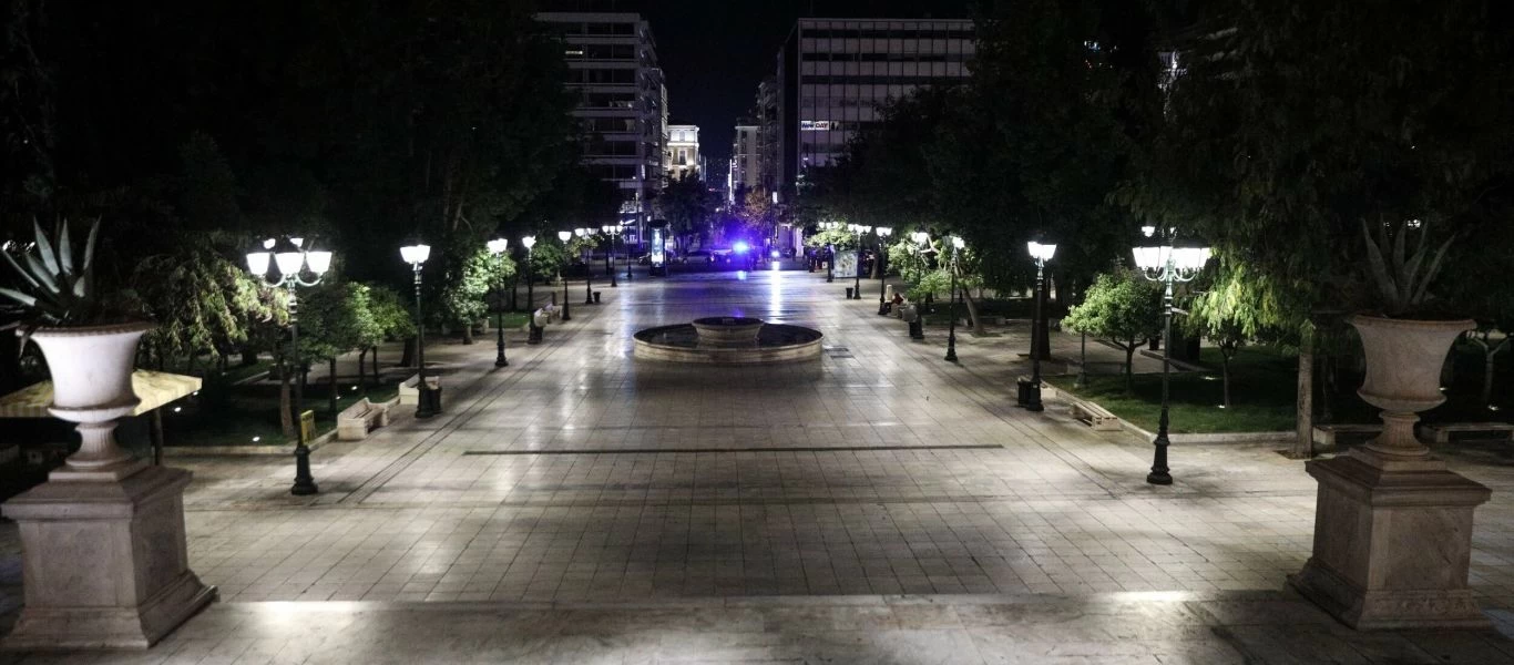 Τα κυβερνητικά τρομολαγνικά σενάρια νέων περιορισμών παγώνουν την τουριστική κίνηση για το επόμενο τρίμηνο